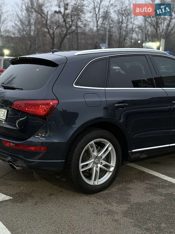 Внедорожник / Кроссовер Audi Q5 2014 в Киеве