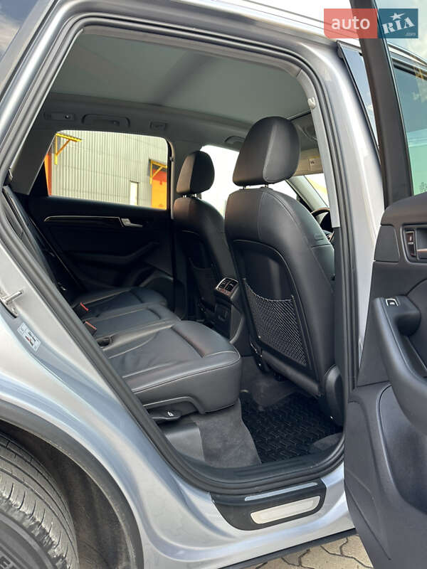 Внедорожник / Кроссовер Audi Q5 2014 в Львове