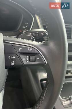 Внедорожник / Кроссовер Audi Q5 2018 в 