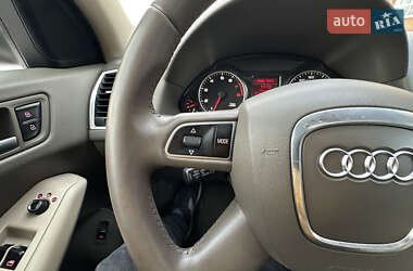 Внедорожник / Кроссовер Audi Q5 2010 в 