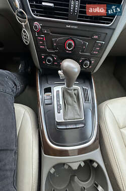 Внедорожник / Кроссовер Audi Q5 2010 в 