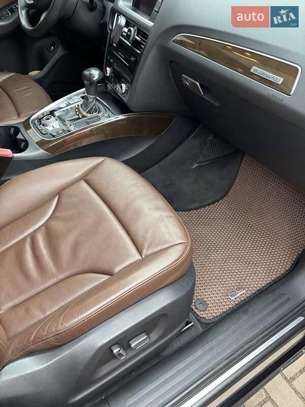 Внедорожник / Кроссовер Audi Q5 2014 в Киеве