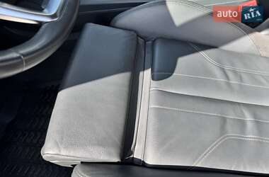 Позашляховик / Кросовер Audi Q5 2019 в 