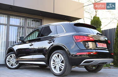 Внедорожник / Кроссовер Audi Q5 2019 в 