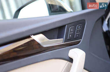 Внедорожник / Кроссовер Audi Q5 2019 в 