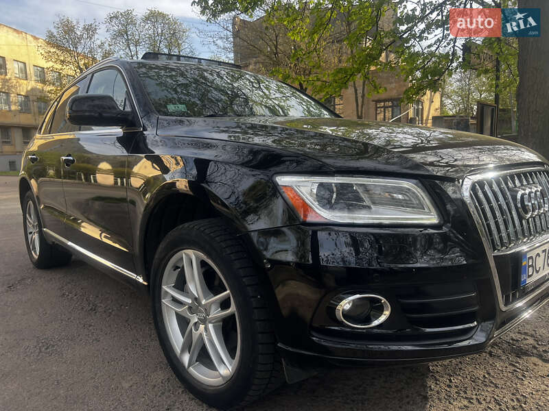 Позашляховик / Кросовер Audi Q5 2015 в 