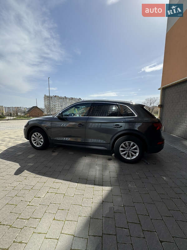 Внедорожник / Кроссовер Audi Q5 2019 в Ивано-Франковске