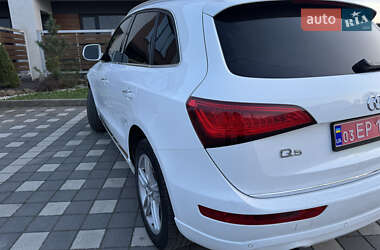 Позашляховик / Кросовер Audi Q5 2017 в 