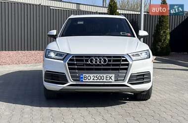 Внедорожник / Кроссовер Audi Q5 2017 в 