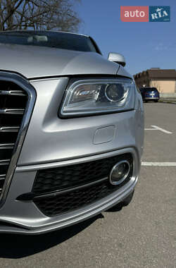 Внедорожник / Кроссовер Audi Q5 2016 в 
