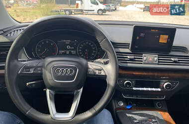 Позашляховик / Кросовер Audi Q5 2018 в 