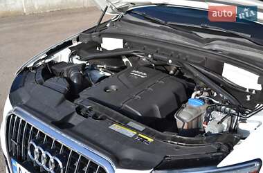 Внедорожник / Кроссовер Audi Q5 2015 в 