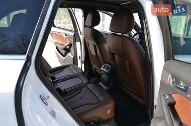 Внедорожник / Кроссовер Audi Q5 2015 в 