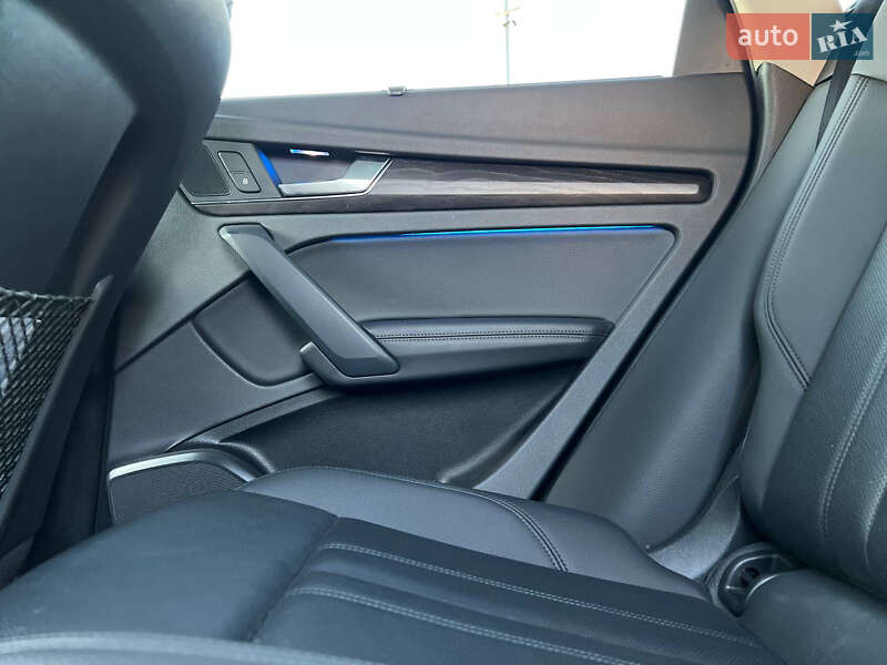 Внедорожник / Кроссовер Audi Q5 2019 в Киеве