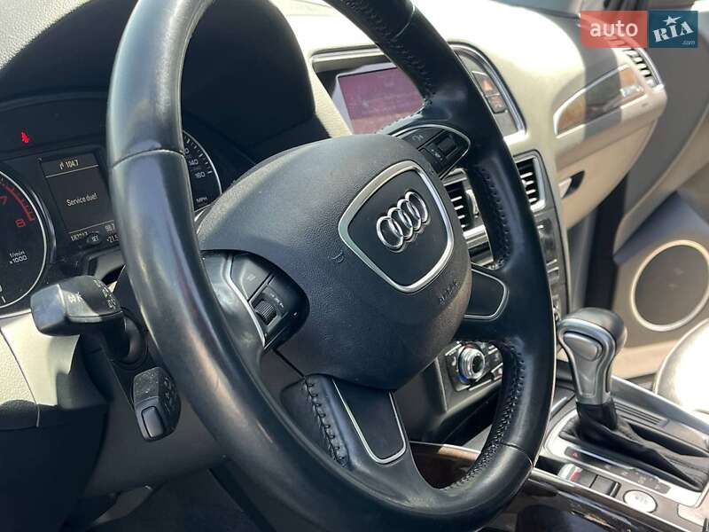 Позашляховик / Кросовер Audi Q5 2015 в Львові