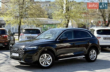 Внедорожник / Кроссовер Audi Q5 2022 в 