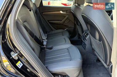 Внедорожник / Кроссовер Audi Q5 2022 в 