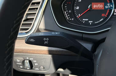 Внедорожник / Кроссовер Audi Q5 2022 в 