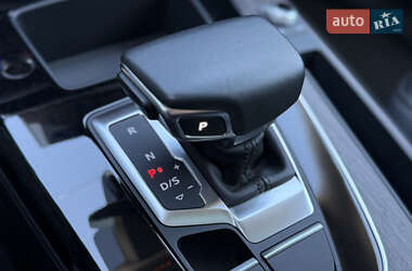 Внедорожник / Кроссовер Audi Q5 2022 в 