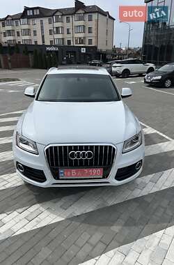 Внедорожник / Кроссовер Audi Q5 2015 в 