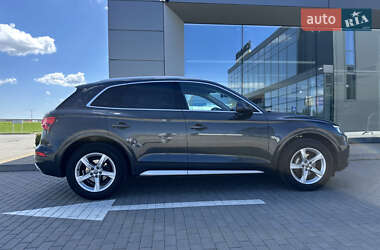 Внедорожник / Кроссовер Audi Q5 2020 в 