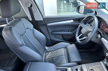Внедорожник / Кроссовер Audi Q5 2020 в 