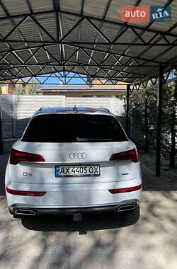 Внедорожник / Кроссовер Audi Q5 2023 в 