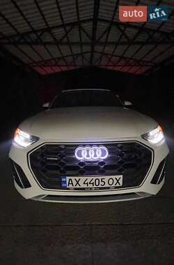 Внедорожник / Кроссовер Audi Q5 2023 в 