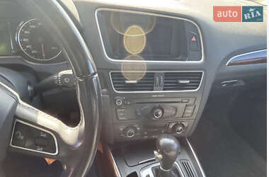 Внедорожник / Кроссовер Audi Q5 2012 в 