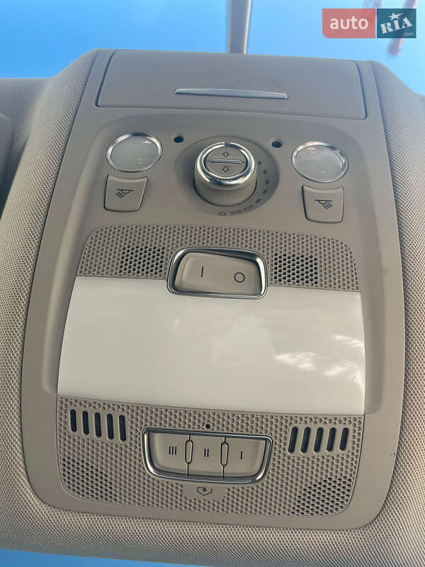 Внедорожник / Кроссовер Audi Q5 2012 в Киеве