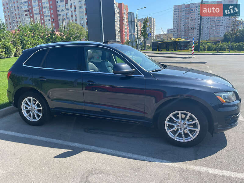 Внедорожник / Кроссовер Audi Q5 2012 в Киеве