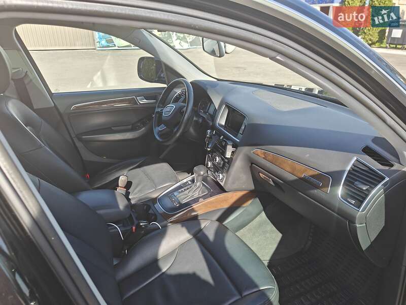 Позашляховик / Кросовер Audi Q5 2016 в Умані
