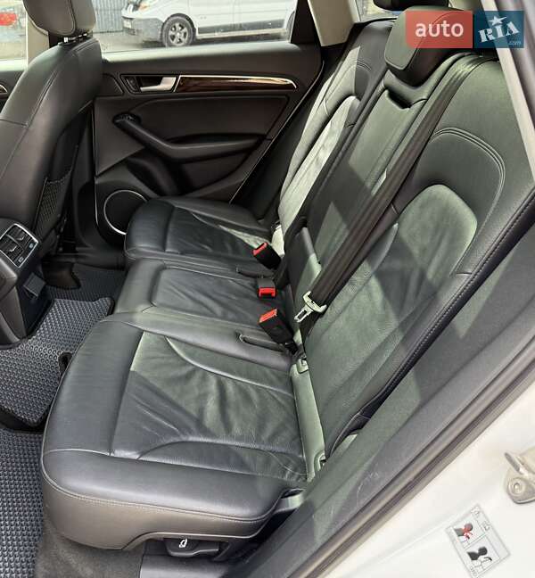 Внедорожник / Кроссовер Audi Q5 2016 в Львове