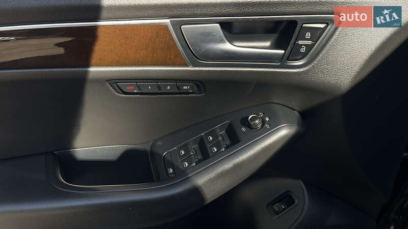 Внедорожник / Кроссовер Audi Q5 2012 в Одессе