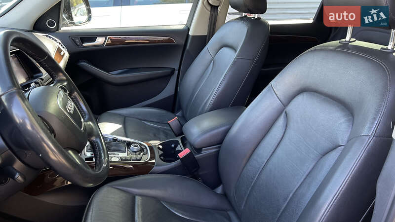 Внедорожник / Кроссовер Audi Q5 2012 в Одессе