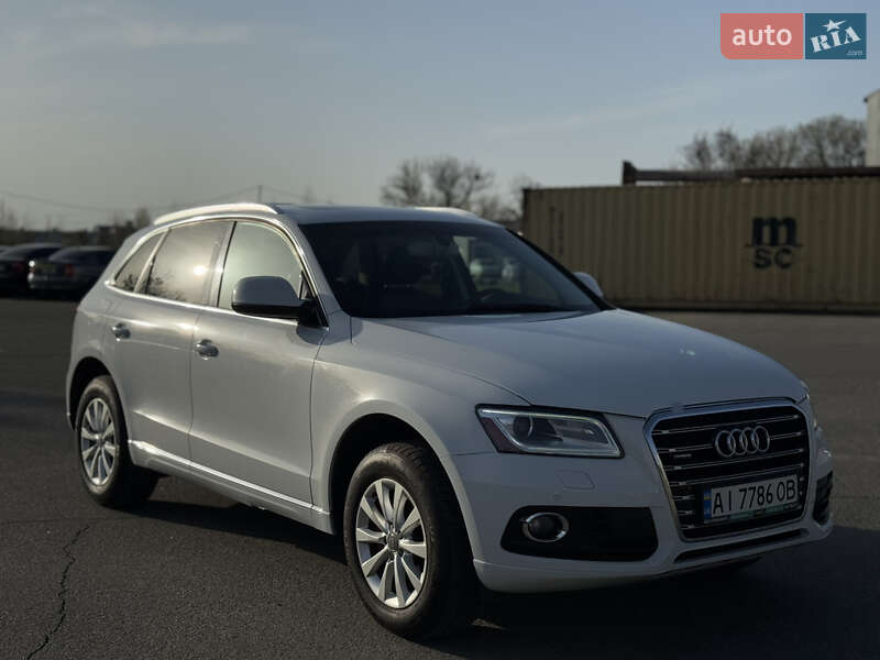 Внедорожник / Кроссовер Audi Q5 2015 в 