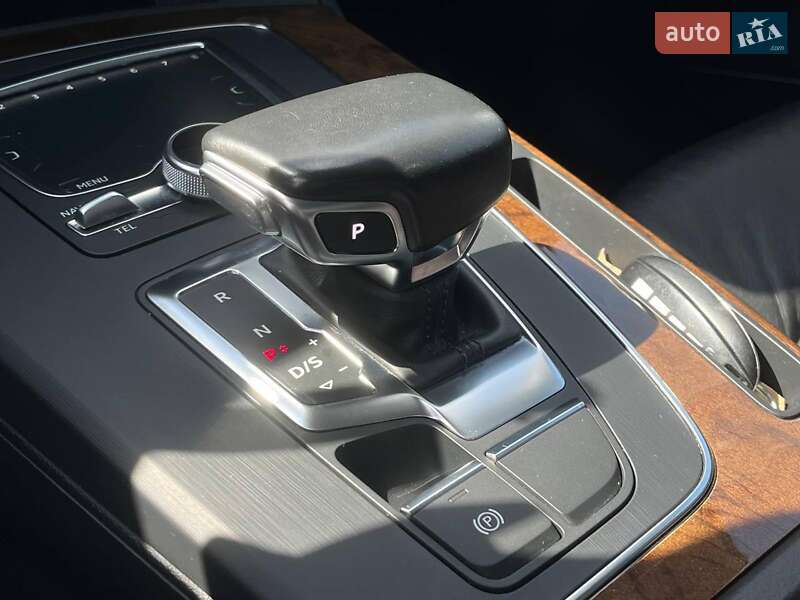 Внедорожник / Кроссовер Audi Q5 2017 в Львове