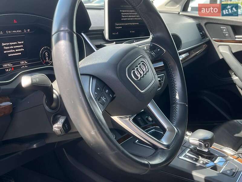 Внедорожник / Кроссовер Audi Q5 2017 в Львове