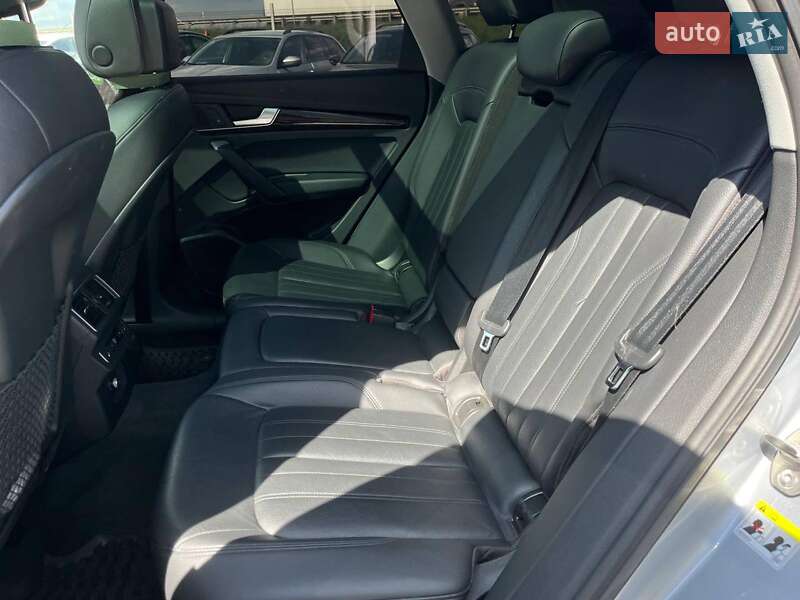 Внедорожник / Кроссовер Audi Q5 2017 в Львове