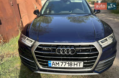 Внедорожник / Кроссовер Audi Q5 2018 в 