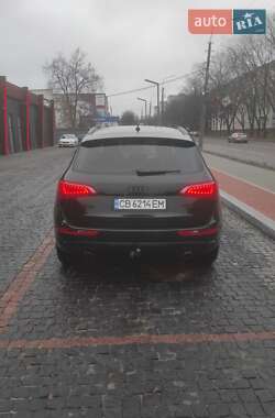 Внедорожник / Кроссовер Audi Q5 2009 в 