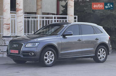 Позашляховик / Кросовер Audi Q5 2015 в 