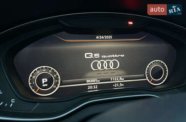 Внедорожник / Кроссовер Audi Q5 2017 в 