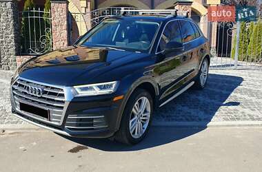 Внедорожник / Кроссовер Audi Q5 2018 в 
