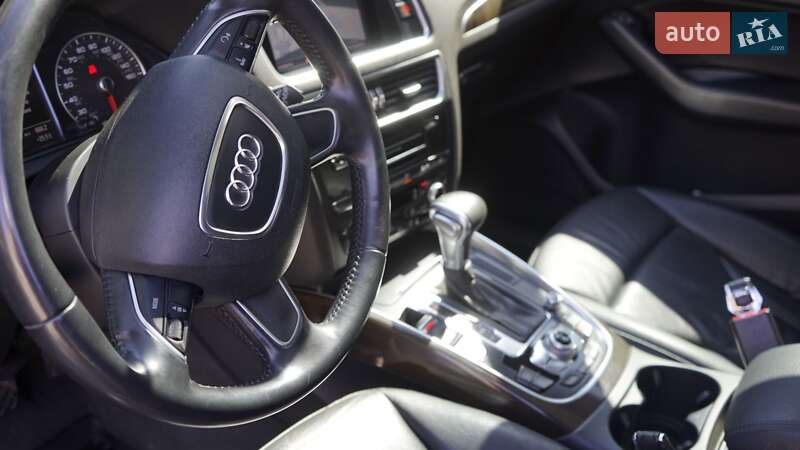 Внедорожник / Кроссовер Audi Q5 2014 в Конотопе