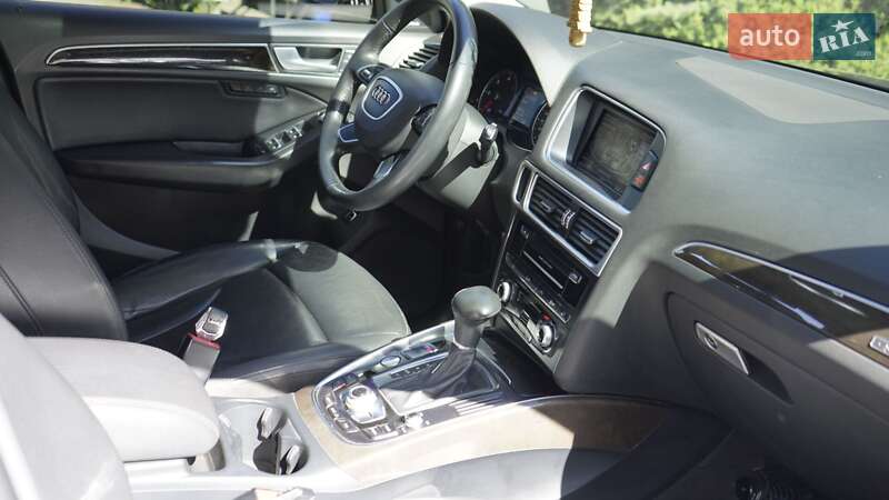 Внедорожник / Кроссовер Audi Q5 2014 в Конотопе