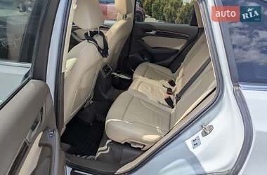 Позашляховик / Кросовер Audi Q5 2012 в 