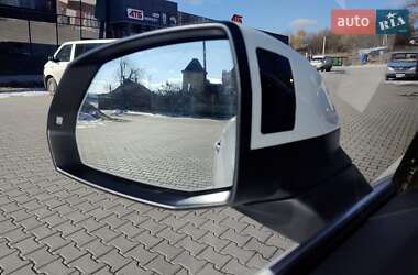 Внедорожник / Кроссовер Audi Q5 2021 в 