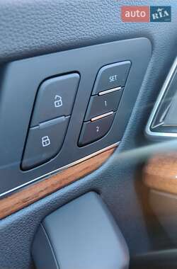 Внедорожник / Кроссовер Audi Q5 2021 в 