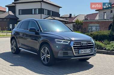 Внедорожник / Кроссовер Audi Q5 2018 в Одессе